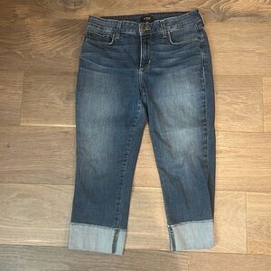 NYDJ Dayla Wide Cuff Capri size 10P